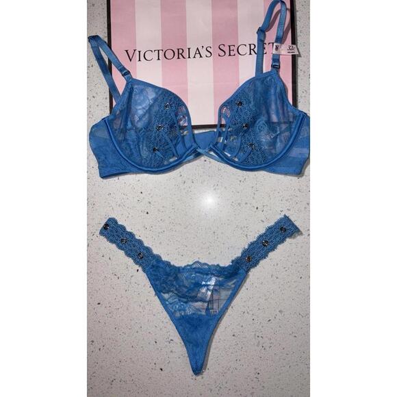NWT Victoria’s Secret Very Sexy Rose Lace & Grommet Demi Bra 32C & Panty Size XS
